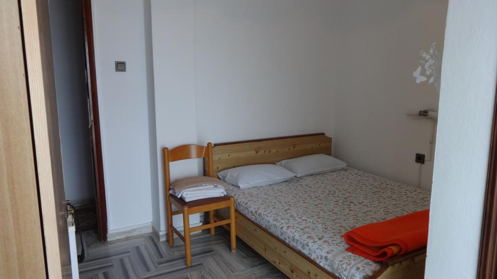 Paradies Ano Polidhendrion Room photo